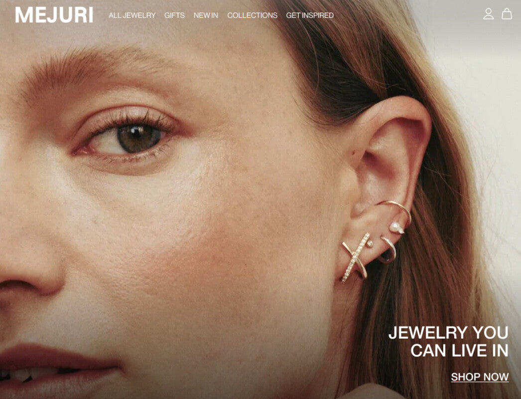 Image of Mejuri website selling fine jewelry